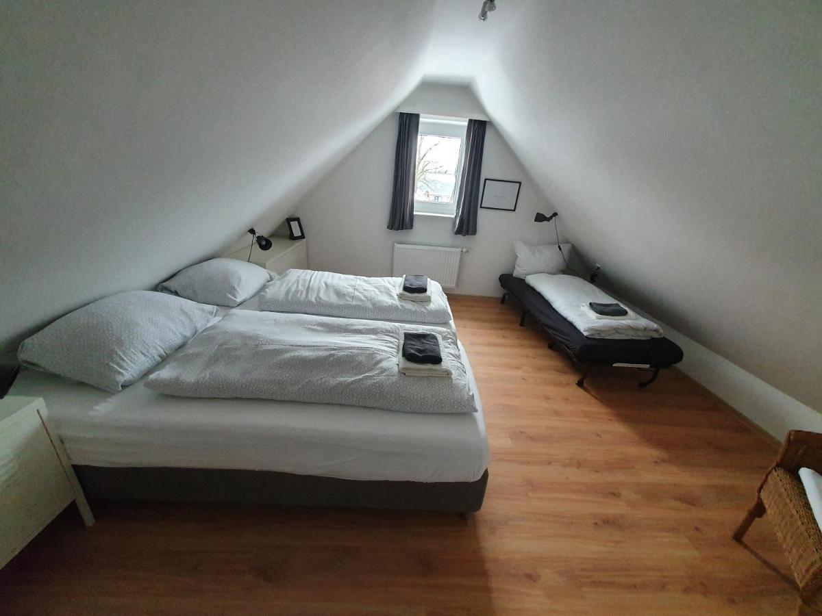 Haus Taybeerweg Lägenhet Aurich Exteriör bild
