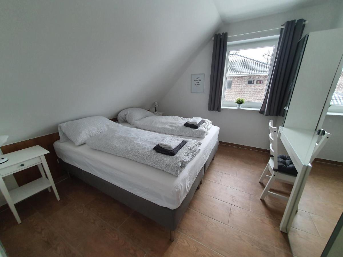 Haus Taybeerweg Lägenhet Aurich Exteriör bild